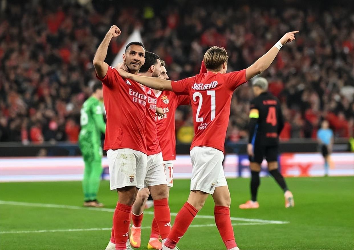 惊天逆转！巴萨连追三球实现绝地反击，个人市场表示.-华体会官方